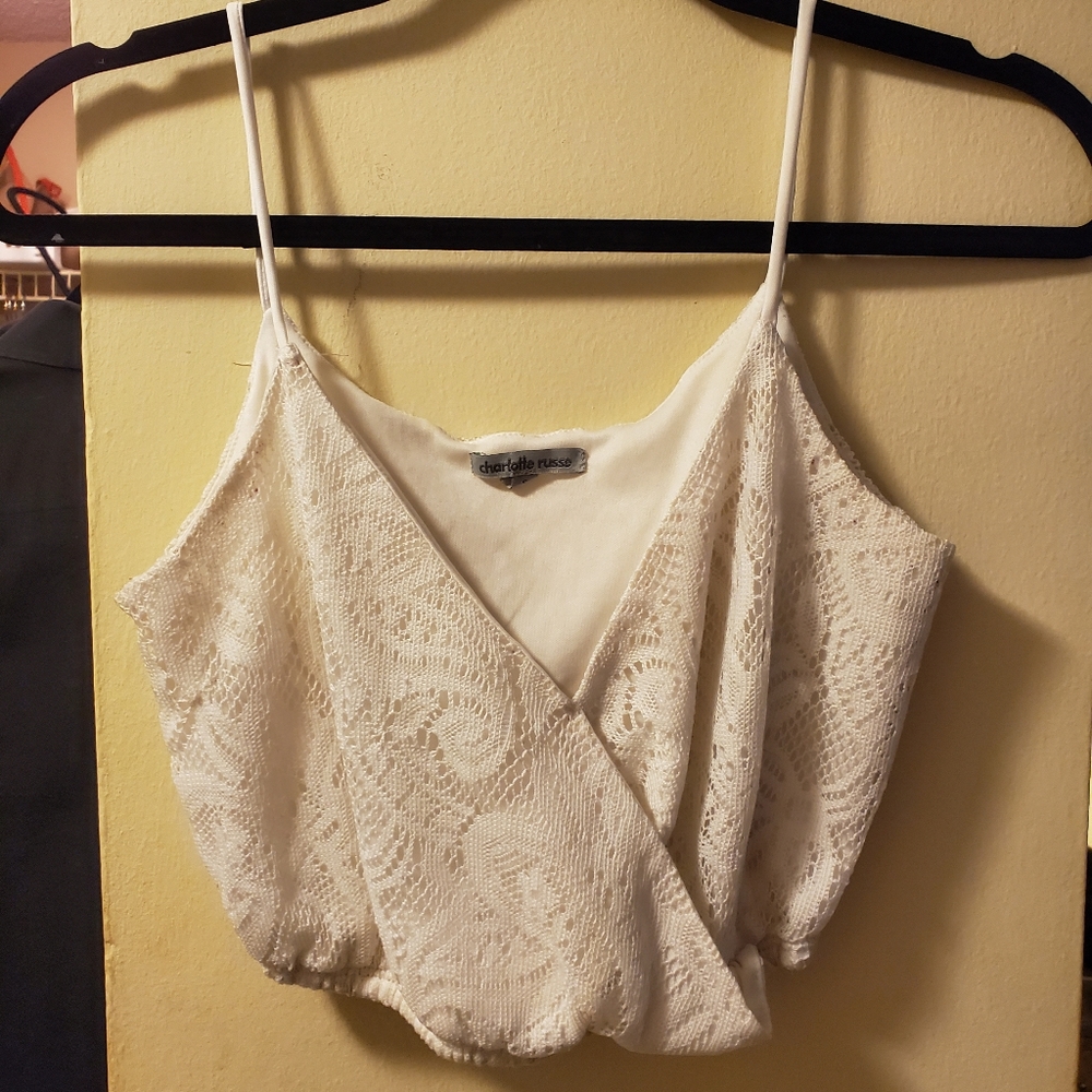 White crochet lined crop top